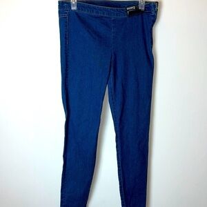 🦋 Divided H&M jeans. Side zipper. Size 10. NWT.